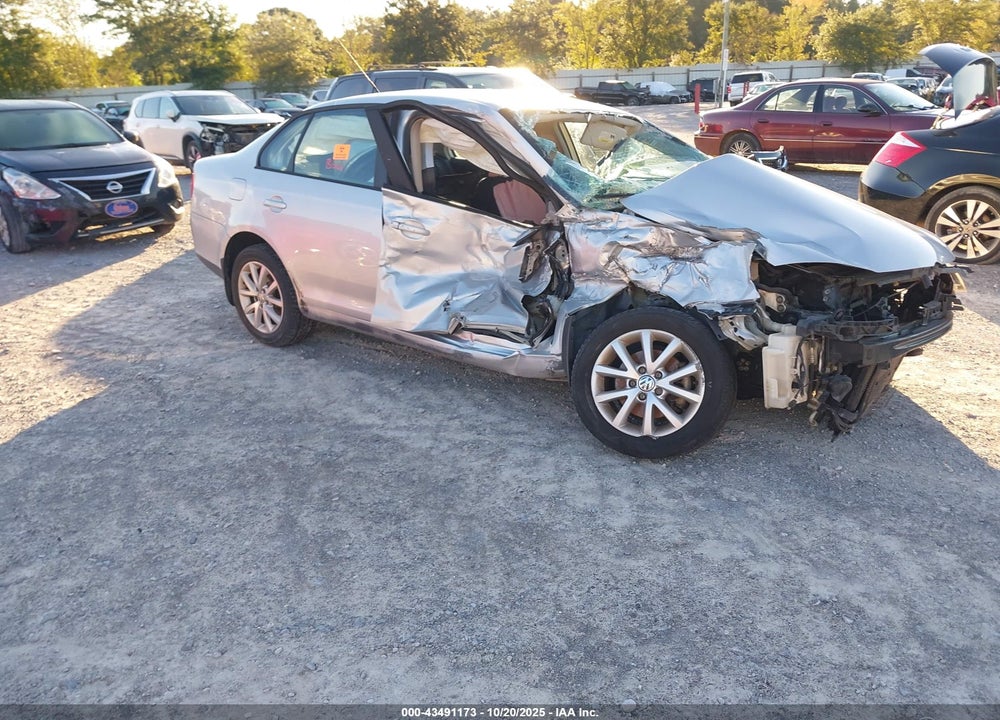 2010 VOLKSWAGEN JETTA VIN: 3VWAZ7AJ5AM167069