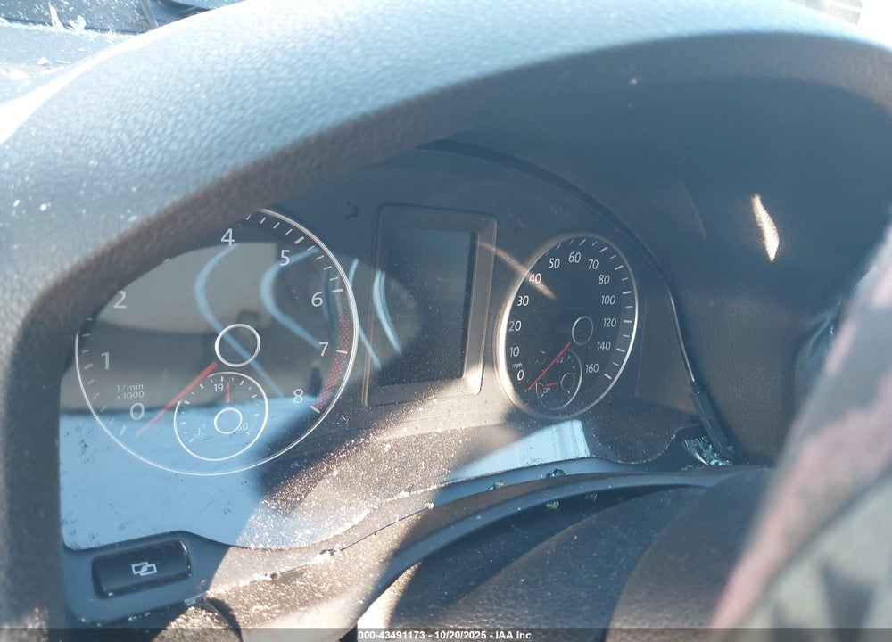 2010 VOLKSWAGEN JETTA VIN: 3VWAZ7AJ5AM167069