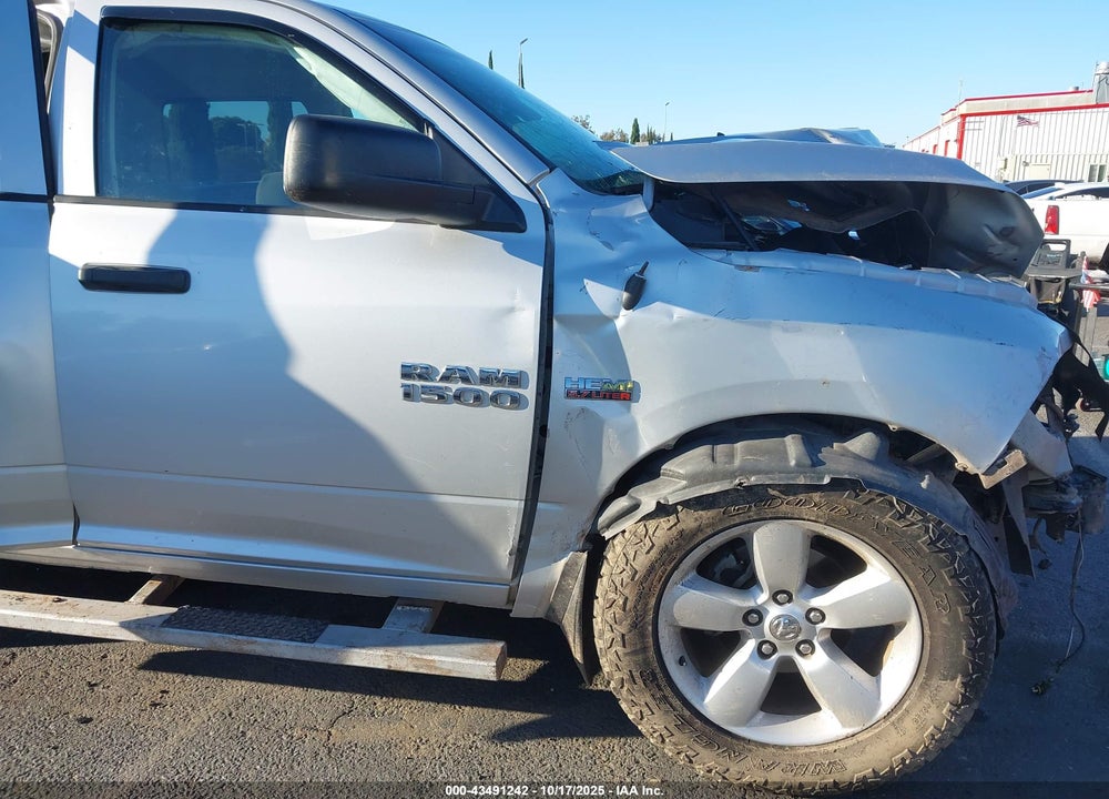 2014 RAM 1500 EXPRESS VIN: 1C6RR7KT3ES200306