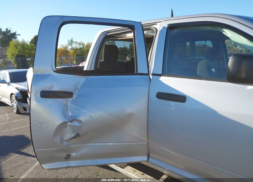 2014 RAM 1500 EXPRESS VIN: 1C6RR7KT3ES200306