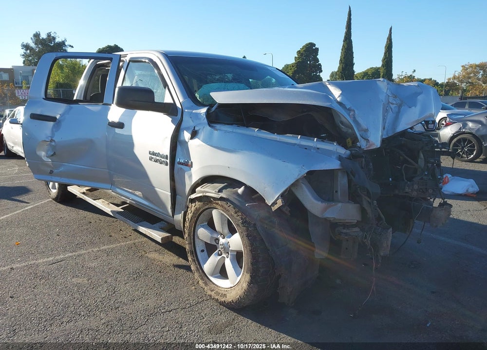 2014 RAM 1500 EXPRESS VIN: 1C6RR7KT3ES200306