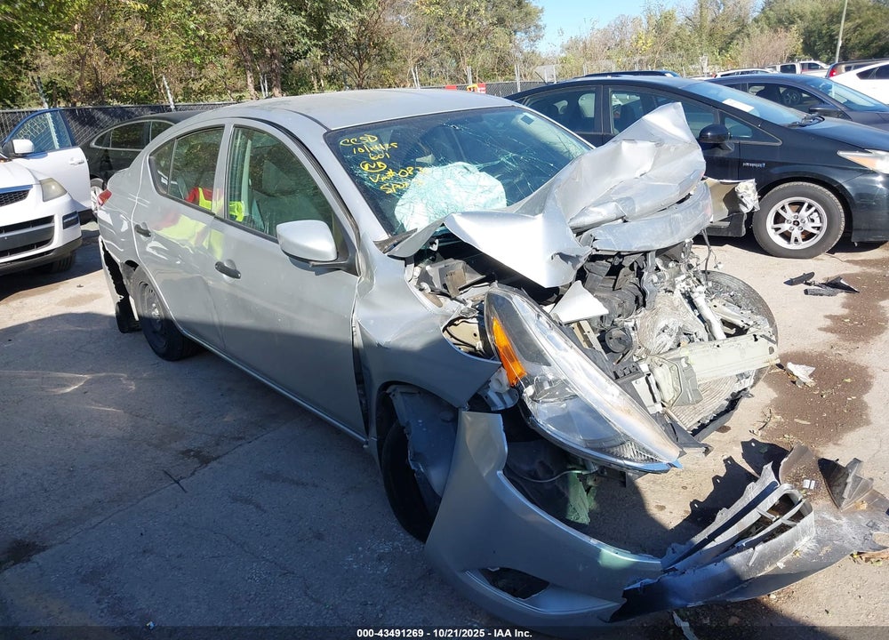 2019 NISSAN VERSA 1.6 S VIN: 3N1CN7AP0KL830831
