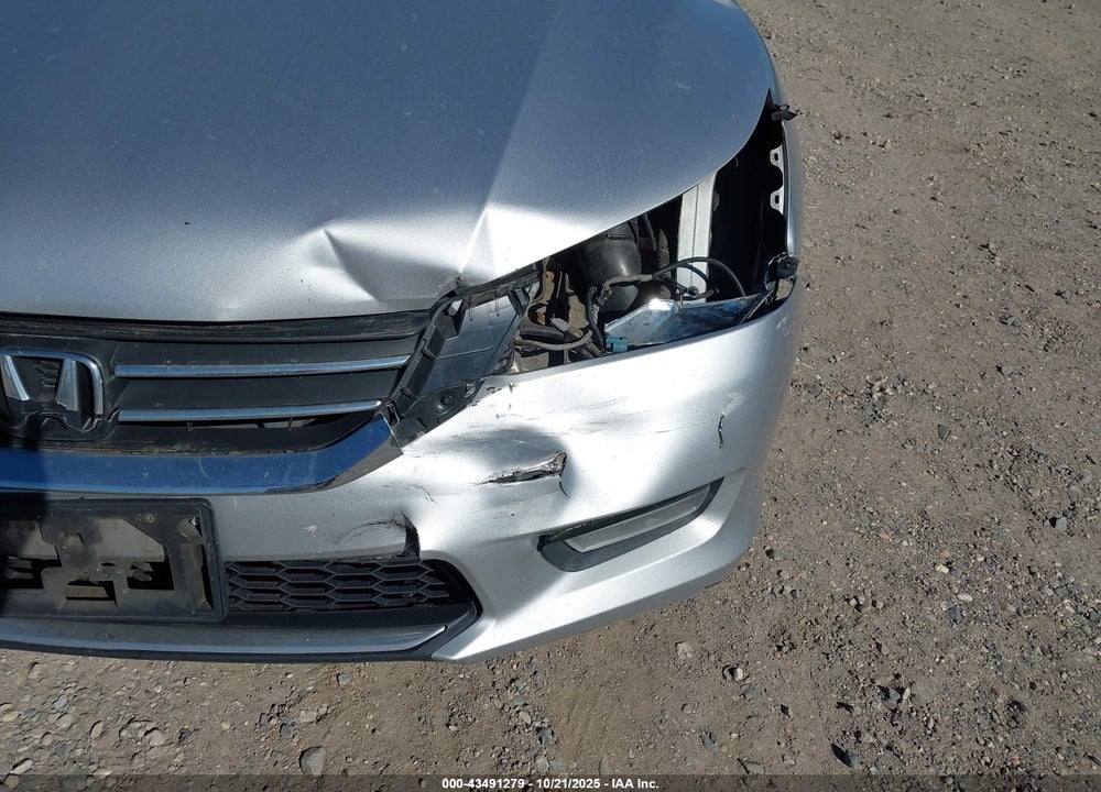 2013 HONDA ACCORD VIN: 1HGCR2F87DA136896