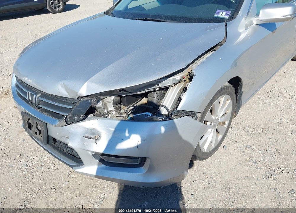 2013 HONDA ACCORD VIN: 1HGCR2F87DA136896