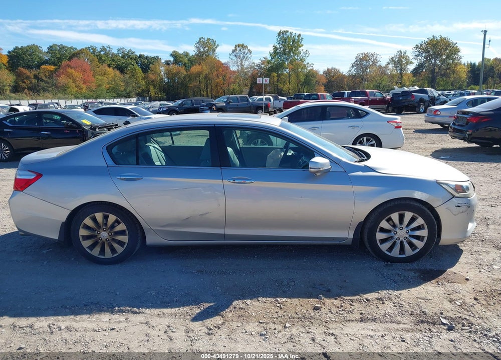 2013 HONDA ACCORD VIN: 1HGCR2F87DA136896