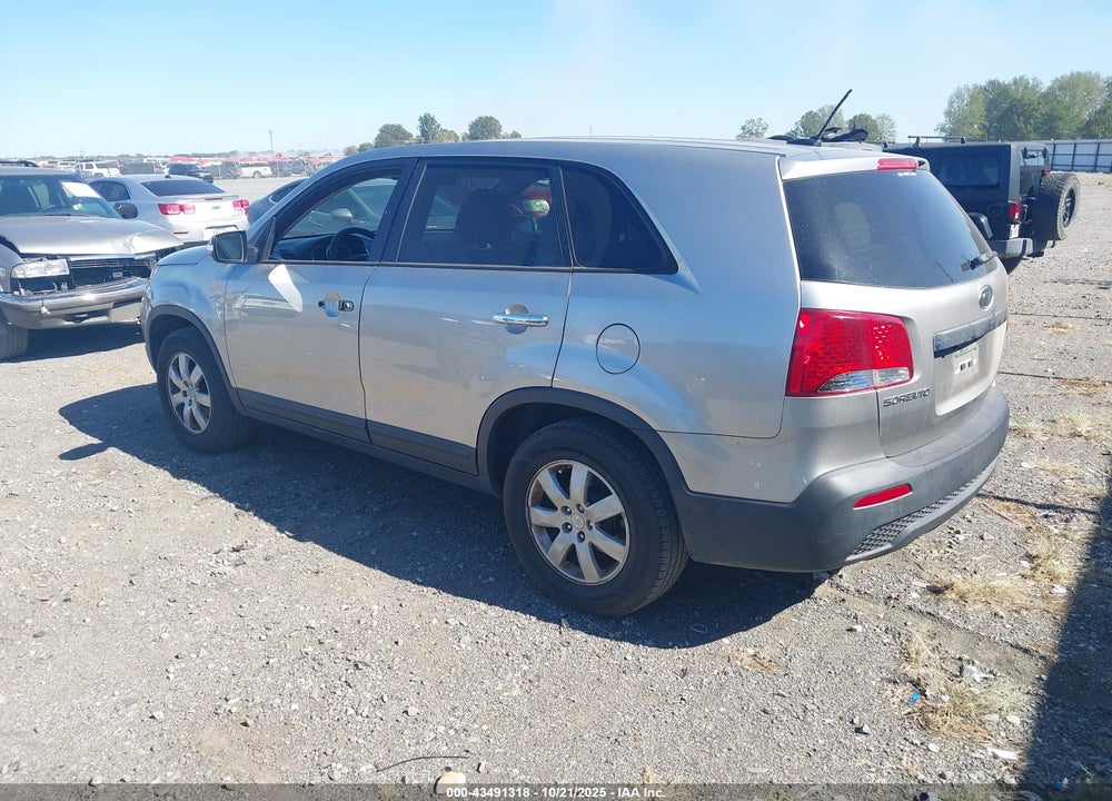 2013 KIA SORENTO VIN: 5XYKT4A14DG419533