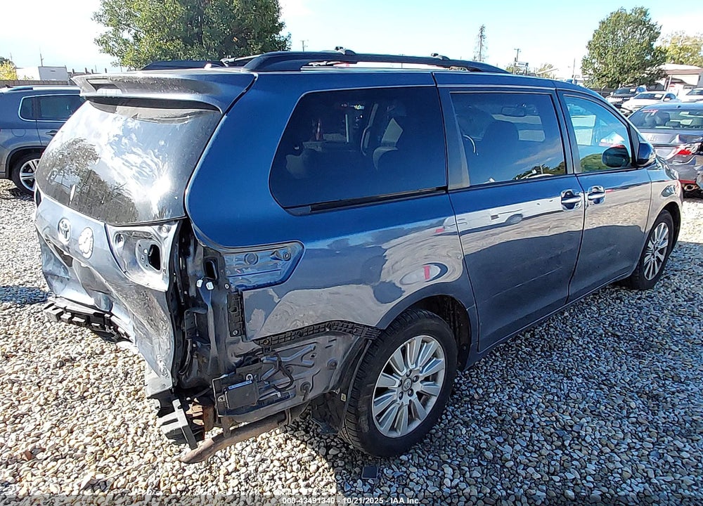 2015 TOYOTA SIENNA XLE 7 PASSENGER VIN: 5TDDK3DC4FS103106