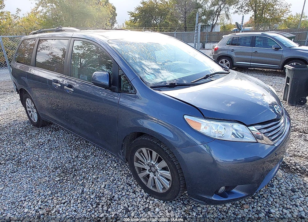2015 TOYOTA SIENNA XLE 7 PASSENGER VIN: 5TDDK3DC4FS103106