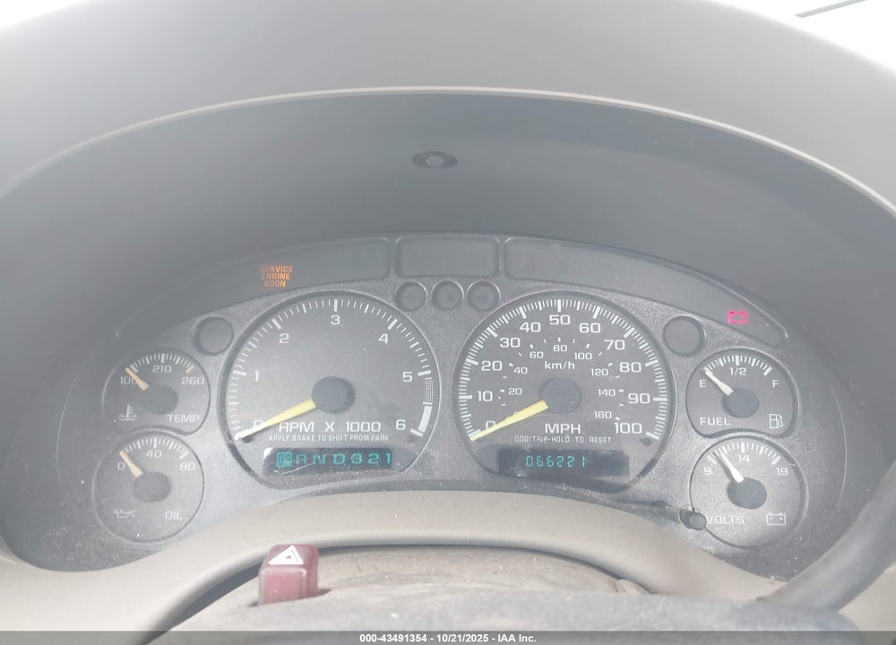 2000 CHEVROLET S-10 LS VIN: 1GCCS14W6Y8144158