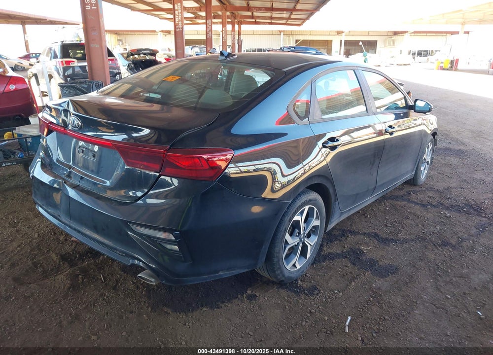 2021 KIA FORTE LXS VIN: 3KPF24AD1ME341577