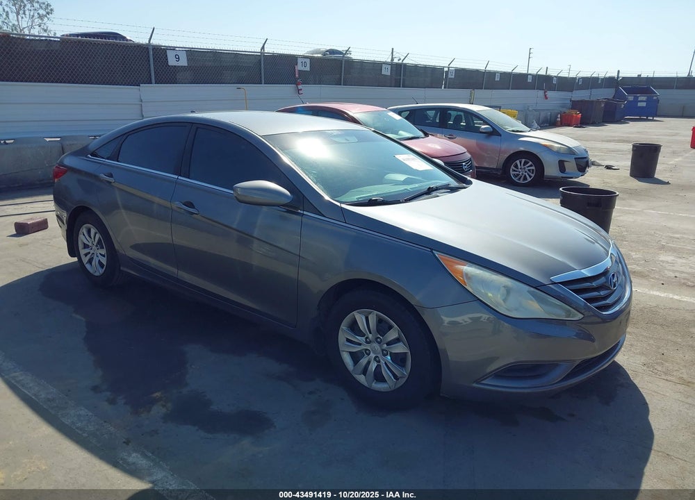 2013 HYUNDAI SONATA GLS VIN: 5NPEB4AC4DH519075