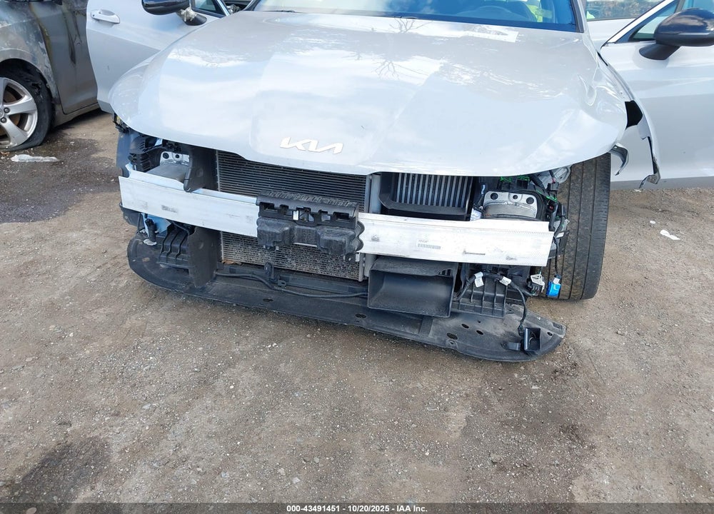 2024 KIA K5 VIN: 5XXG64J29RG238560