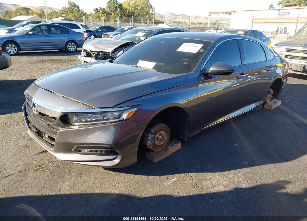 2019 HONDA ACCORD TOURING 2.0T VIN: 1HGCV2F9XKA024739