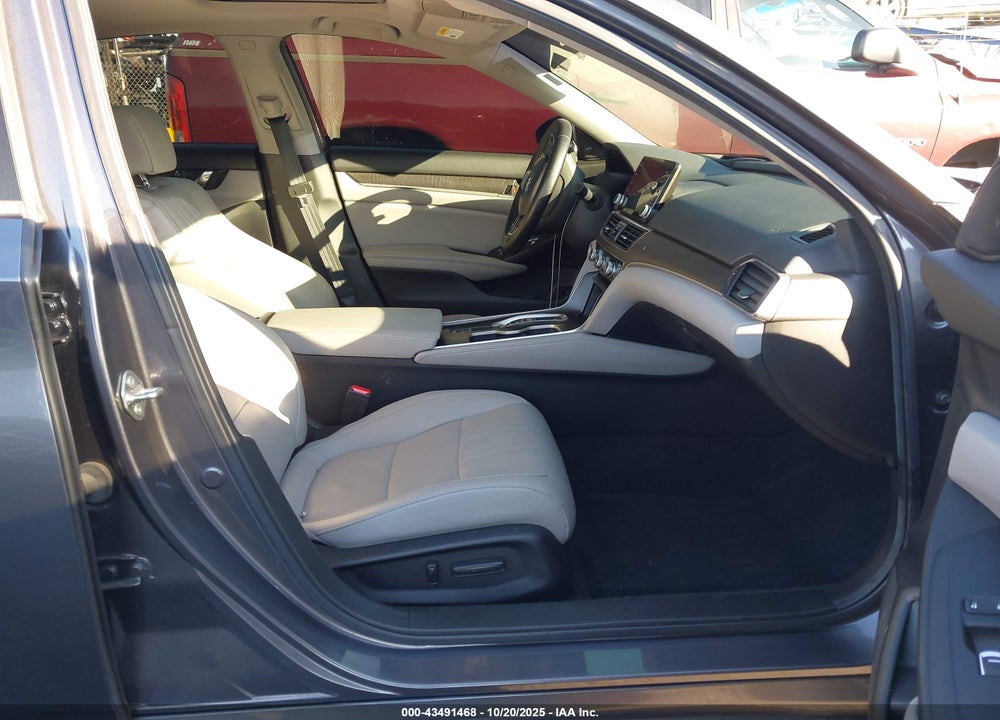 2019 HONDA ACCORD TOURING 2.0T VIN: 1HGCV2F9XKA024739