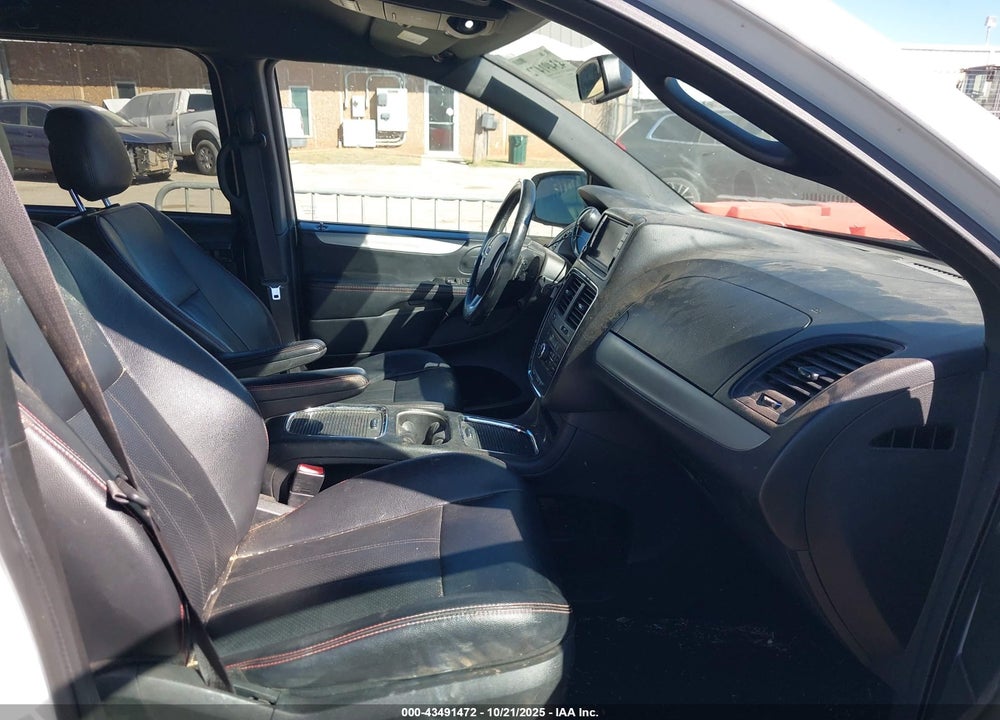 2017 DODGE GRAND CARAVAN GT VIN: 2C4RDGEGXHR825488