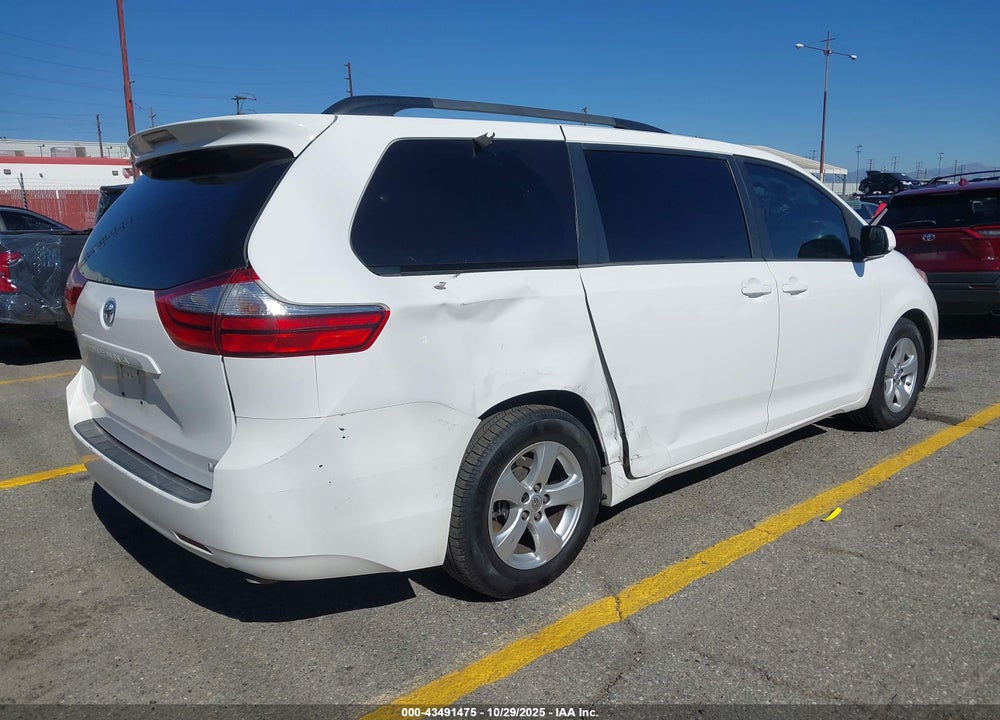 2017 TOYOTA SIENNA LE 8 PASSENGER VIN: 5TDKZ3DCXHS863837