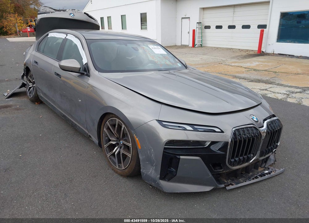 2024 BMW 740I XDRIVE VIN: WBA33EH08RCR00014