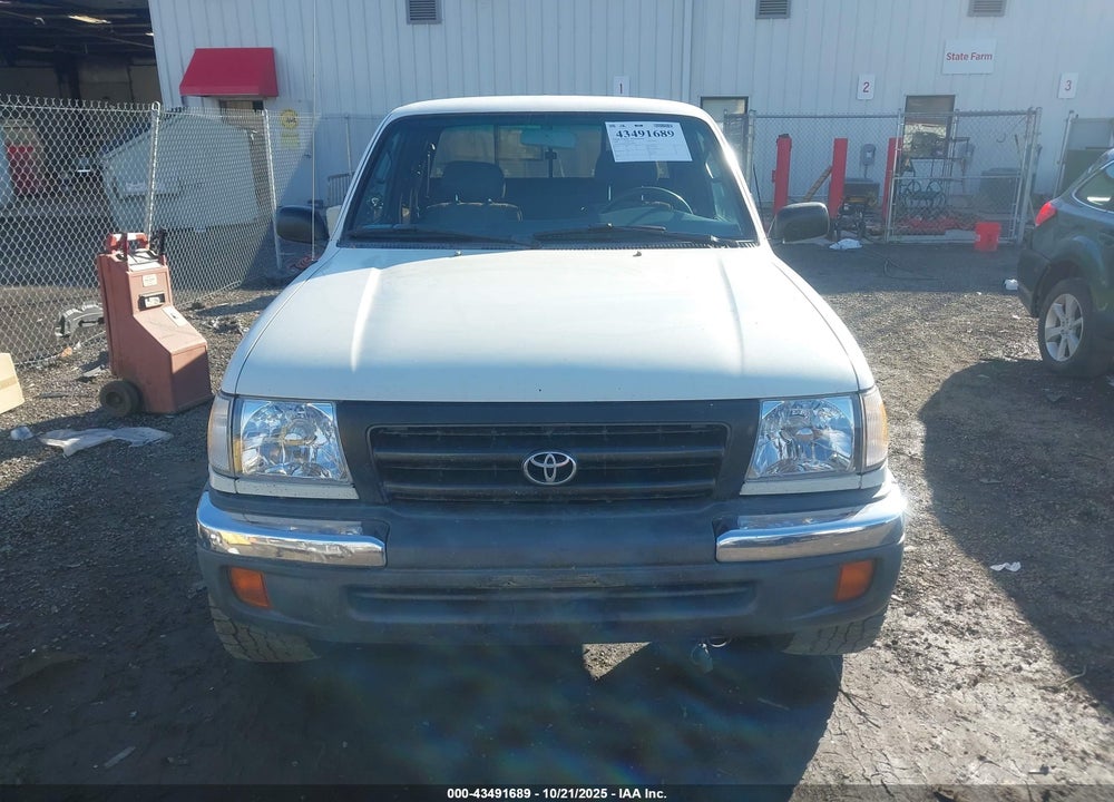 1998 TOYOTA TACOMA VIN: 4TAWM72N0WZ039073