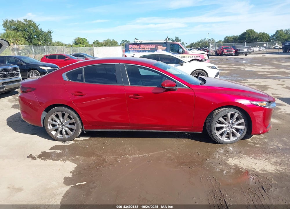 2019 MAZDA 3 PREFERRED PACKAGE VIN: 3MZBPADL7KM113102