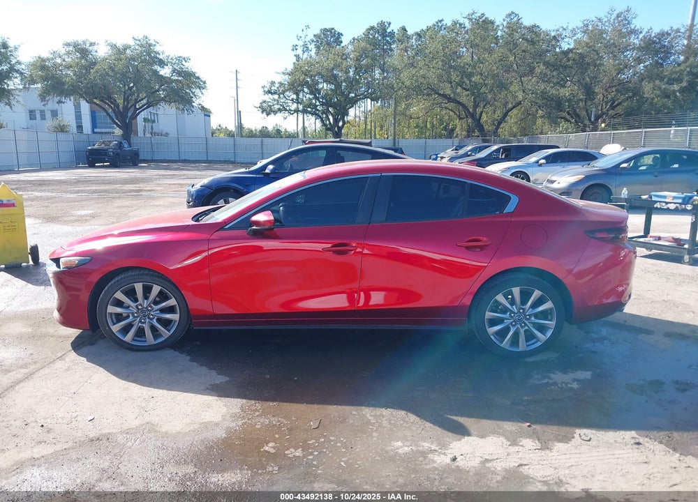 2019 MAZDA 3 PREFERRED PACKAGE VIN: 3MZBPADL7KM113102