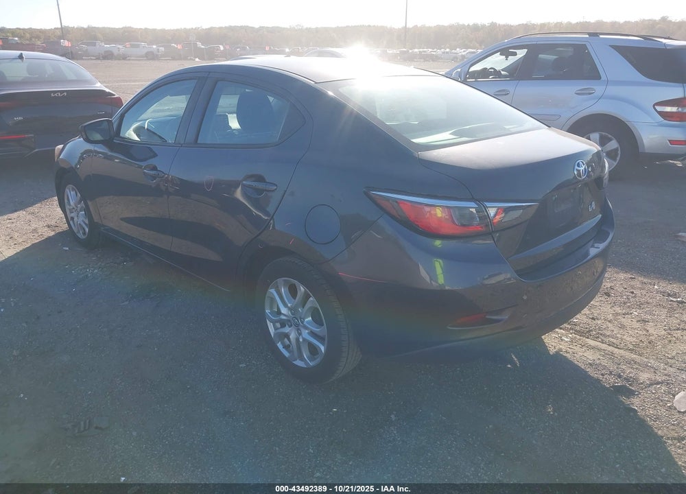 2017 TOYOTA YARIS VIN: 3MYDLBYV8HY182554