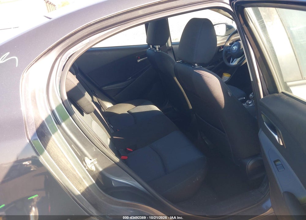 2017 TOYOTA YARIS VIN: 3MYDLBYV8HY182554