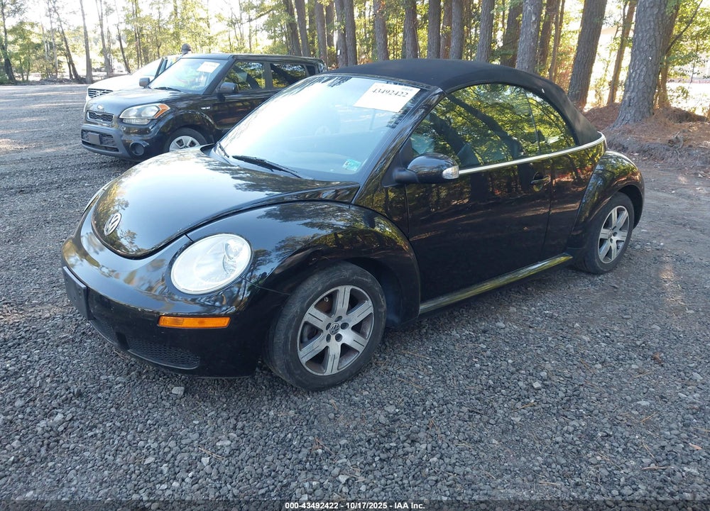 2009 VOLKSWAGEN BEETLE VIN: 3VWRF31Y69M400969