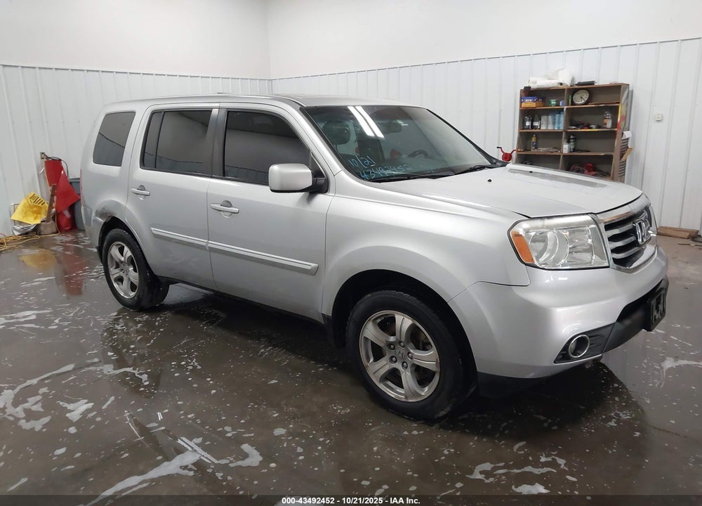 2015 HONDA PILOT EX-L VIN: 5FNYF4H50FB002978