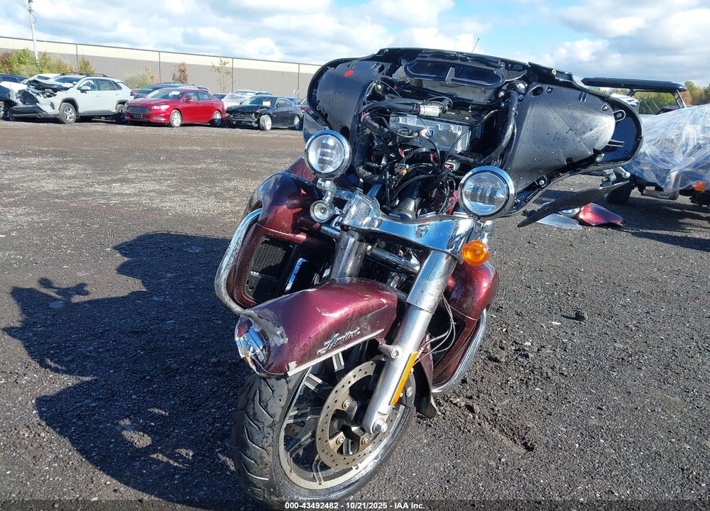 2018 HARLEY-DAVIDSON FLHTK ULTRA LIMITED VIN: 1HD1KED19JB657804