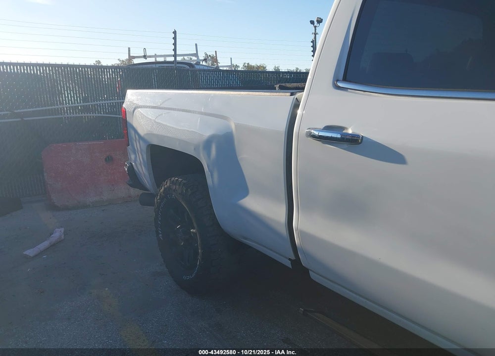 2015 CHEVROLET SILVERADO 2500HD LT VIN: 1GC1KVE81FF186227