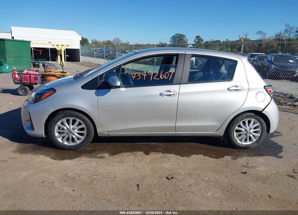 2018 TOYOTA YARIS LE VIN: VNKKTUD30JA088966