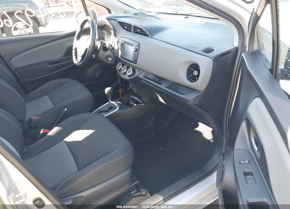 2018 TOYOTA YARIS LE VIN: VNKKTUD30JA088966