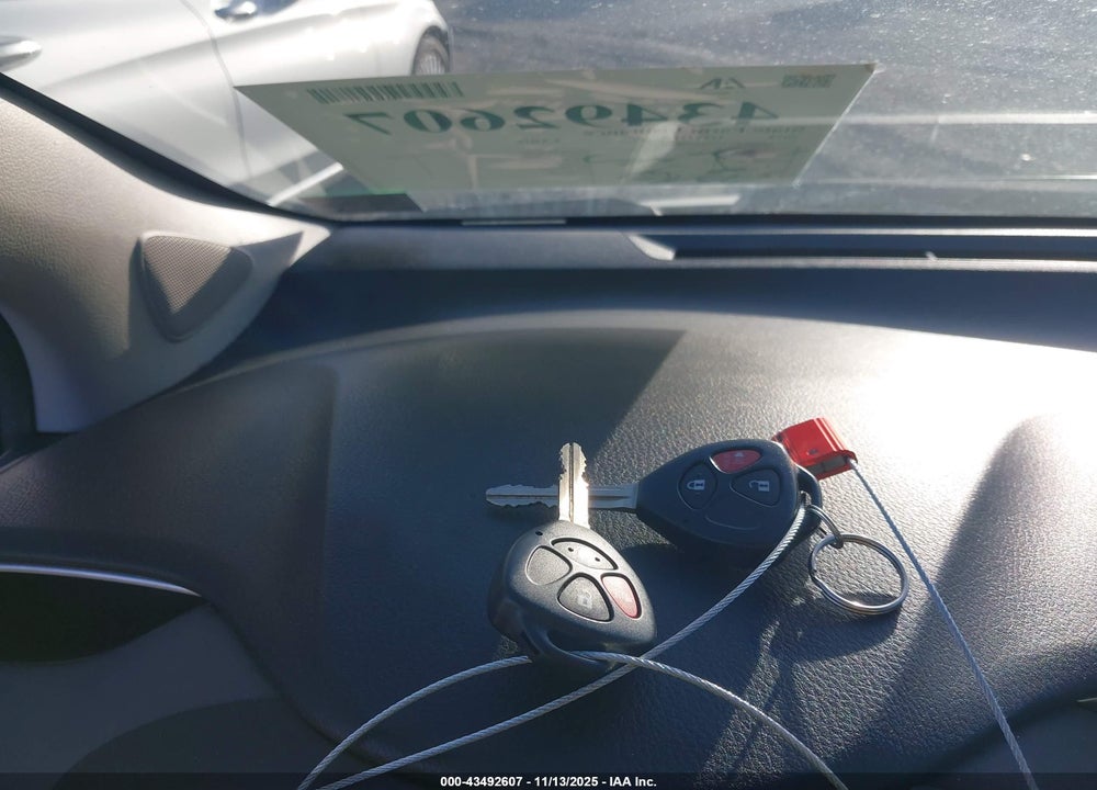 2018 TOYOTA YARIS LE VIN: VNKKTUD30JA088966