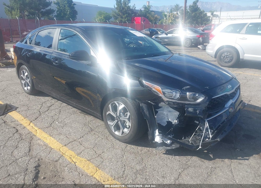 2021 KIA FORTE LXS VIN: 3KPF24AD1ME407397