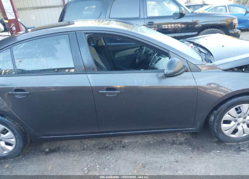 2014 CHEVROLET CRUZE LS AUTO VIN: 1G1PA5SH2E7183873