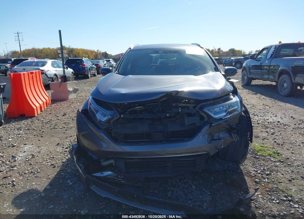 2018 HONDA CR-V TOURING VIN: 7FARW2H91JE038560