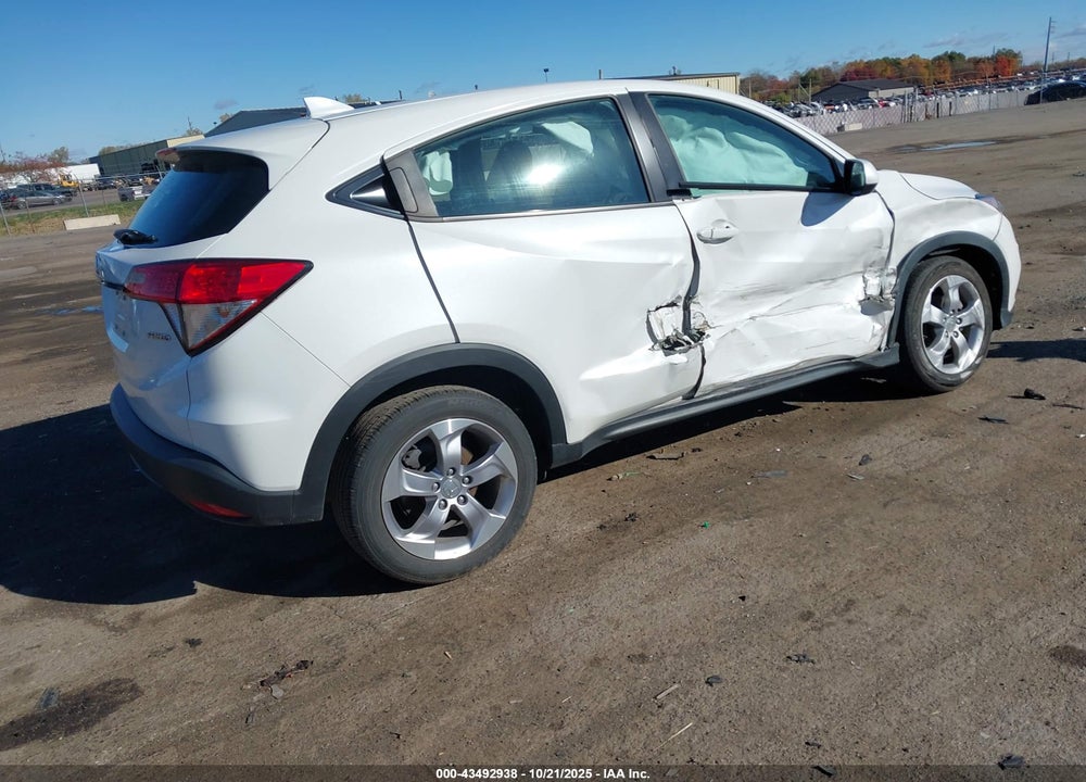 2021 HONDA HR-V VIN: 3CZRU6H32MM710091