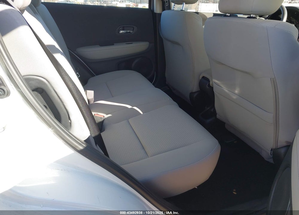 2021 HONDA HR-V VIN: 3CZRU6H32MM710091