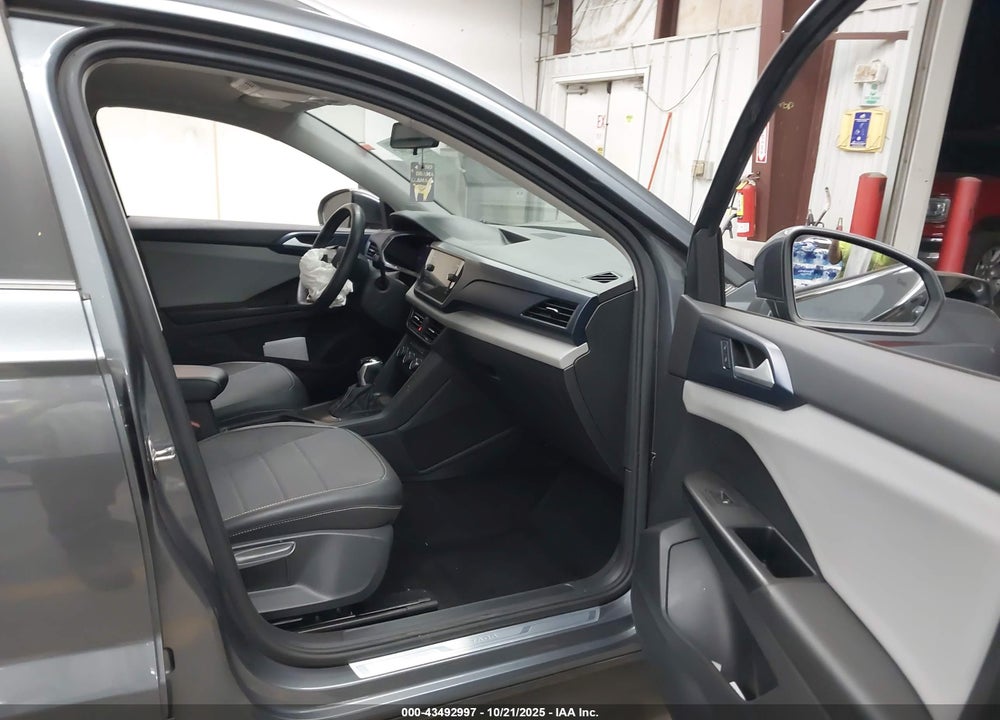 2022 VOLKSWAGEN TAOS VIN: 3VVRX7B27NM060700