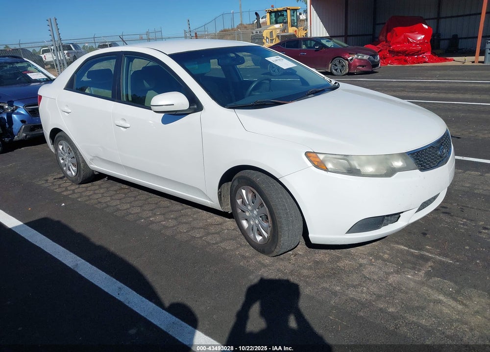 2011 KIA FORTE EX VIN: KNAFU4A23B5462061