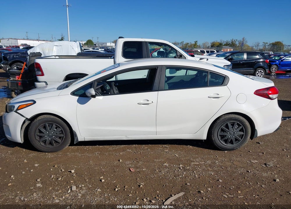 2017 KIA FORTE LX VIN: 3KPFK4A70HE063867