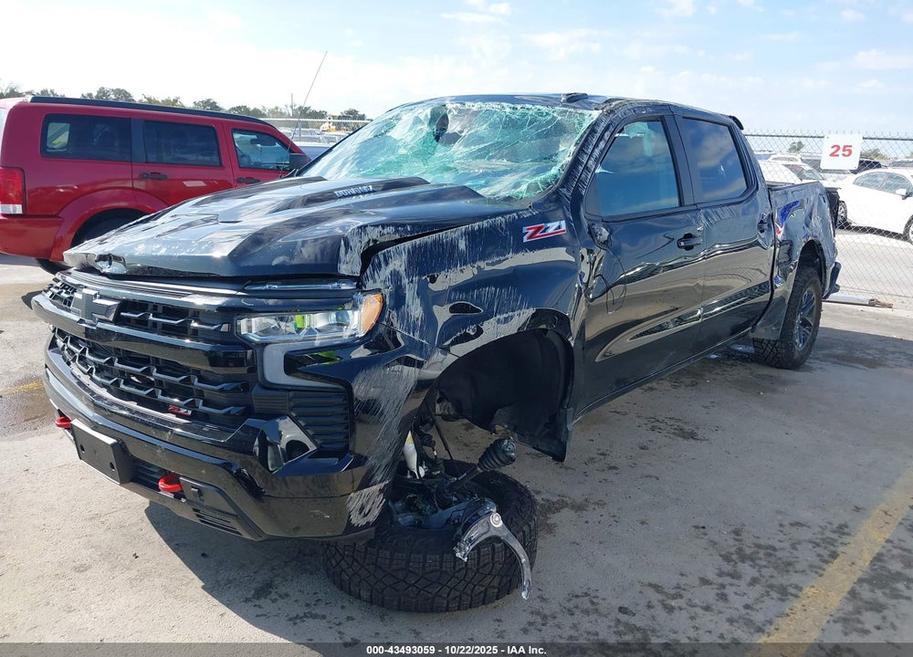 2025 CHEVROLET SILVERADO 1500 4WD SHORT BED LT TRAIL BOSS VIN: 3GCUKFE83SG313538