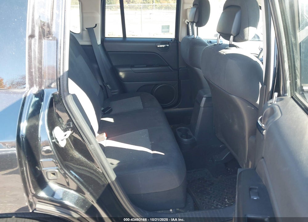 2011 JEEP COMPASS VIN: 1J4NF1FB4BD202624
