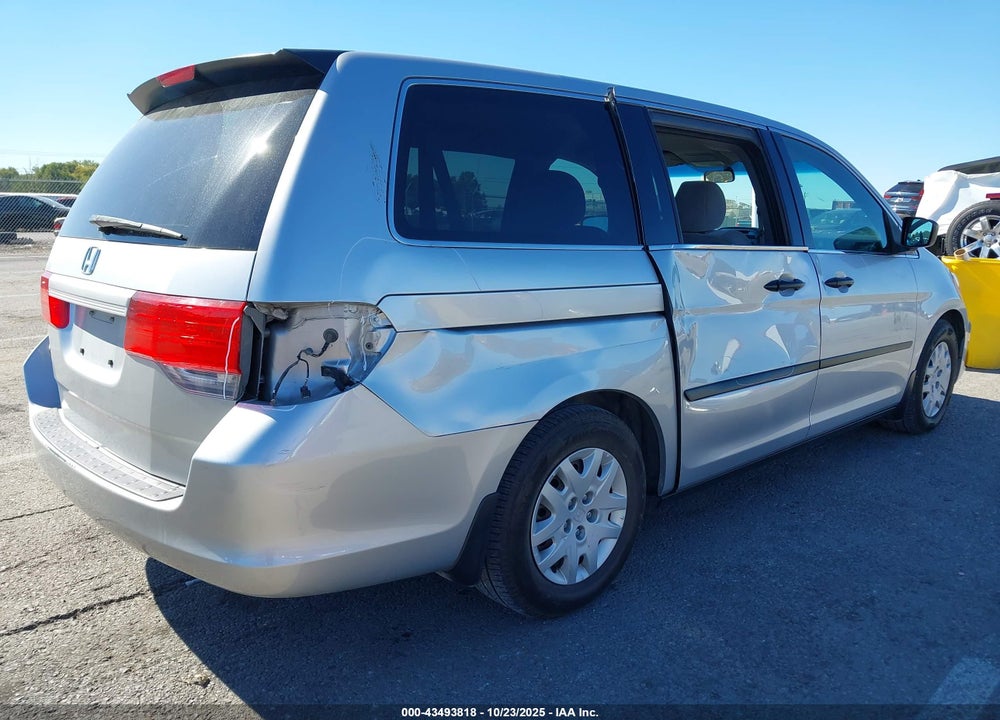 2010 HONDA ODYSSEY LX VIN: 5FNRL3H27AB033120