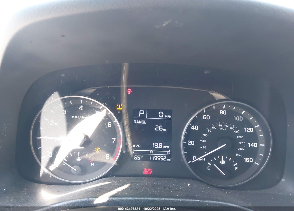 2018 HYUNDAI ELANTRA SE VIN: 5NPD74LF9JH355273