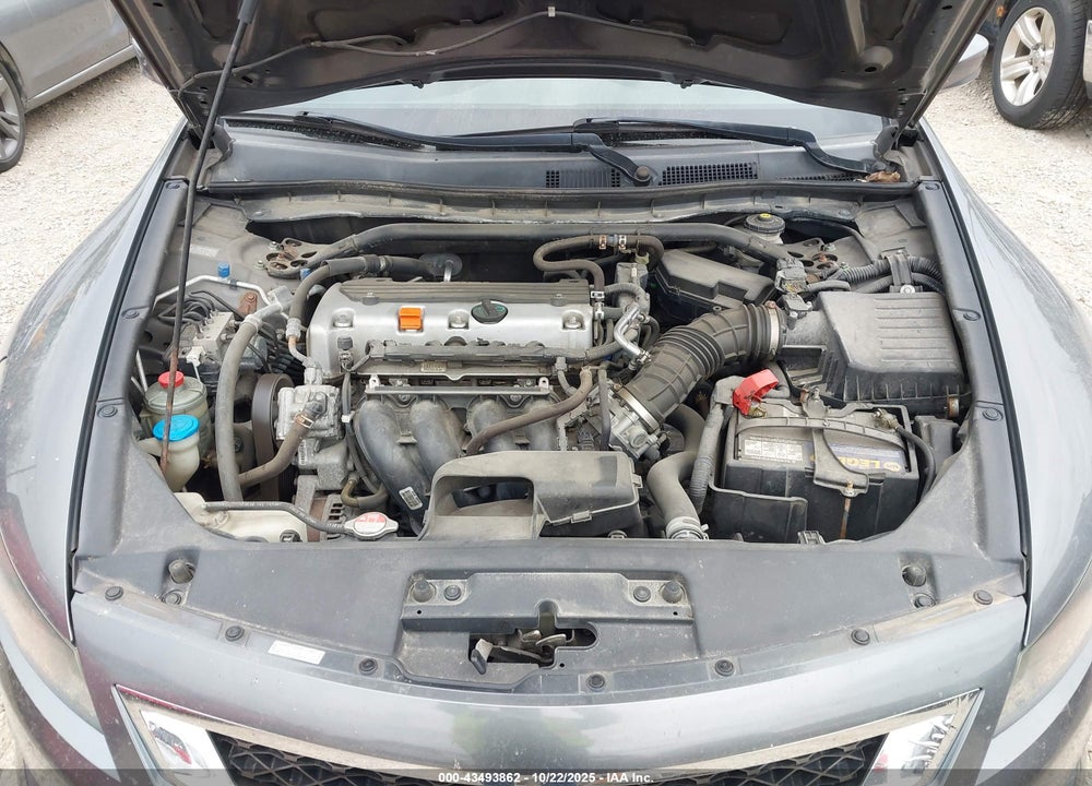 2010 HONDA ACCORD 2.4 EX VIN: 1HGCS1B7XAA006702