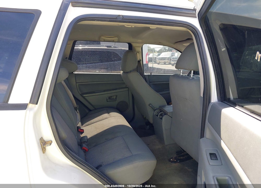 2007 JEEP GRAND CHEROKEE LAREDO VIN: 1J8GS48K17C593682