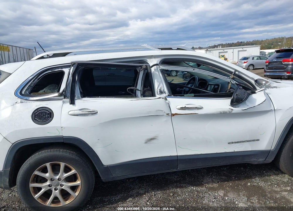 2015 JEEP CHEROKEE LATITUDE VIN: 1C4PJMCSXFW610025