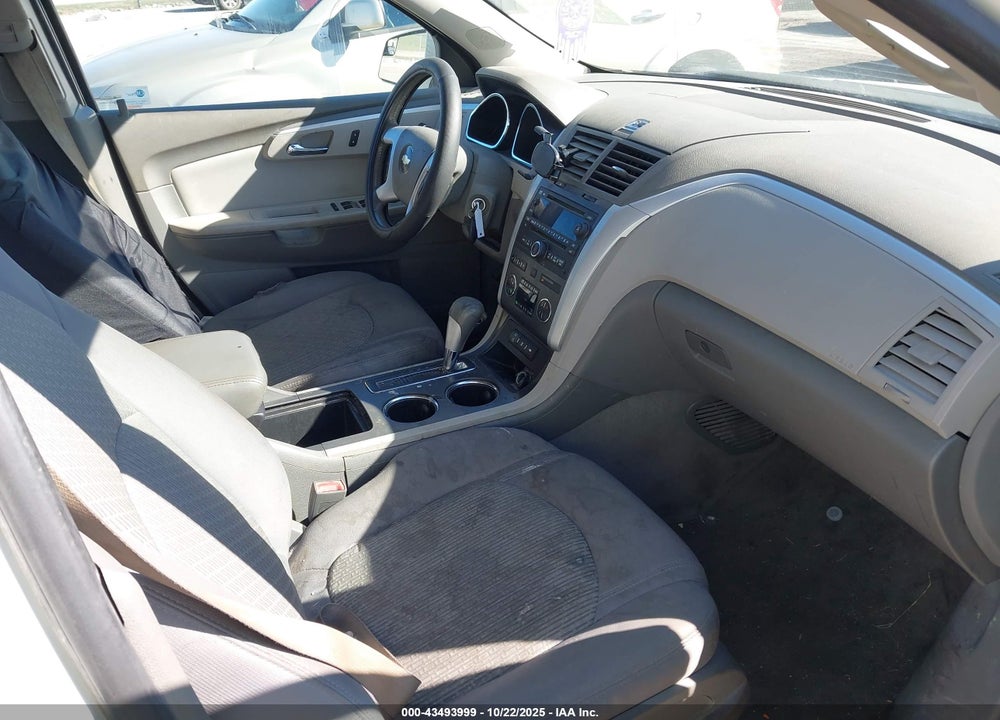 2010 CHEVROLET TRAVERSE LT VIN: 1GNLRFED5AJ199227