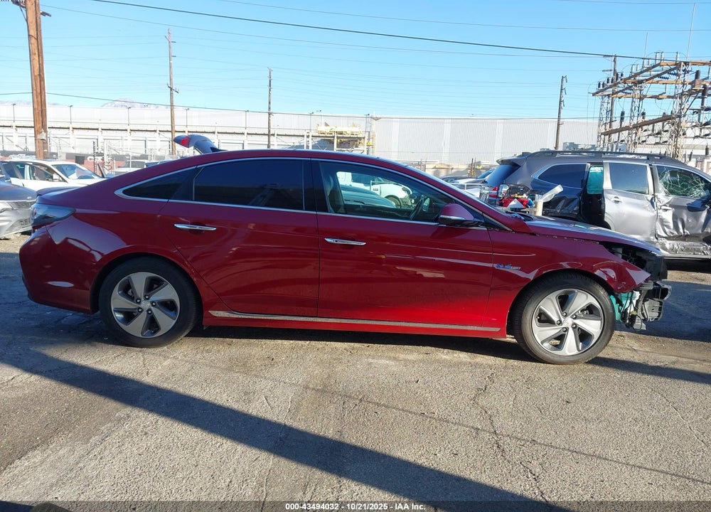 2016 HYUNDAI SONATA HYBRID LIMITED VIN: KMHE34L15GA023038